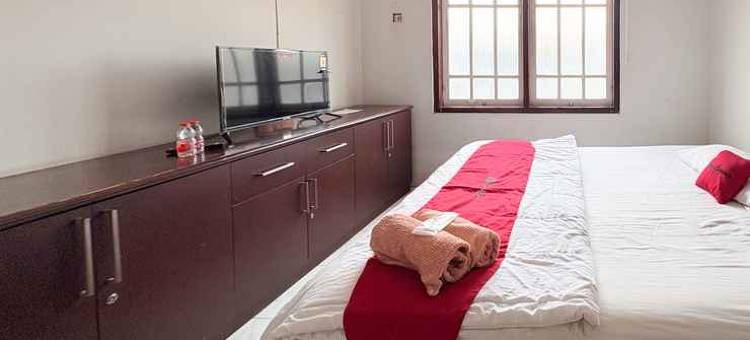 RedDoorz Near Jawa Timur Park 1图片