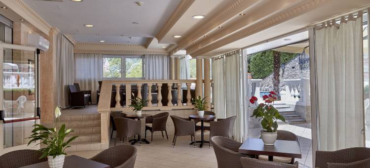 普拉扎酒店(Hotel Plaza)图片