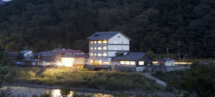 草薙温泉 最上川别邸红旅馆(名汤之宿 高见屋集团)(Takamiya Ryokan Beni)图片