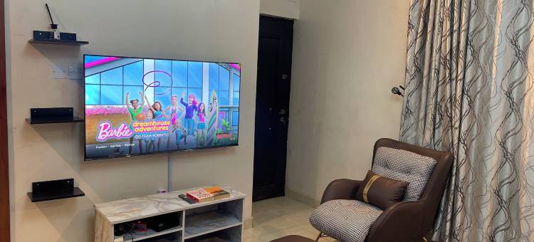 豪华的四卧室公寓，带停车位，位于马戈多庄园(Luxury 4 BR Apt w Parking, Hot tub, Magodo Estate)图片