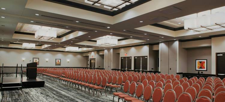 本顿维尔希尔顿逸林套房酒店(DoubleTree Suites by Hilton Hotel Bentonville)图片