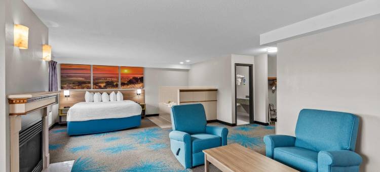 德梅因机场戴斯套房酒店(Days Inn & Suites by Wyndham des Moines Airport)图片