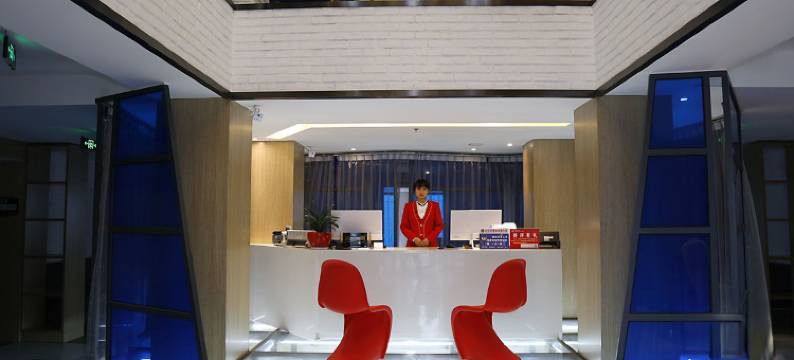 方圆精选酒店(南阳十三中七一路店)图片