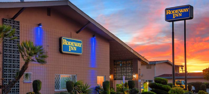 罗德威酒店-靠近大学-通往优胜美地(Rodeway Inn Near University-Gateway to Yosemite)图片