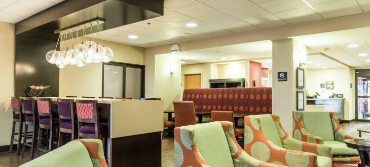 希尔顿欢朋酒店-马斯基根(Hampton Inn by Hilton Muskegon)图片