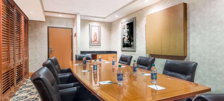 Wingate by Wyndham LaGrange图片