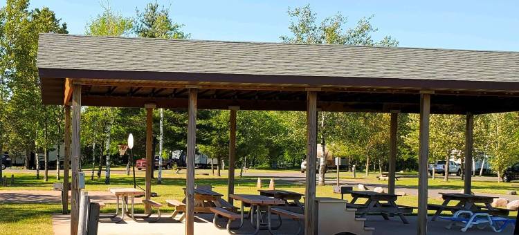 伊什珀明贾斯珀里奇酒店(Jasper Ridge Inn Ishpeming)图片