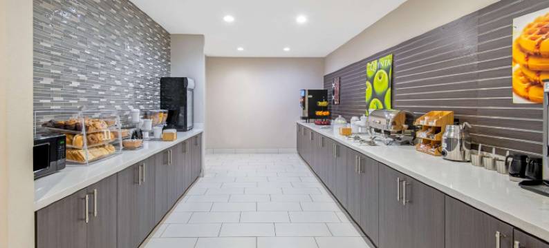 韦瑟福德拉昆塔温德姆套房酒店(La Quinta Inn & Suites by Wyndham Weatherford OK)图片