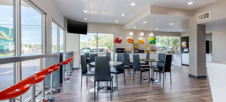 奥本校园区I-85凯艺酒店(Quality Inn Auburn Campus Area I-85)图片