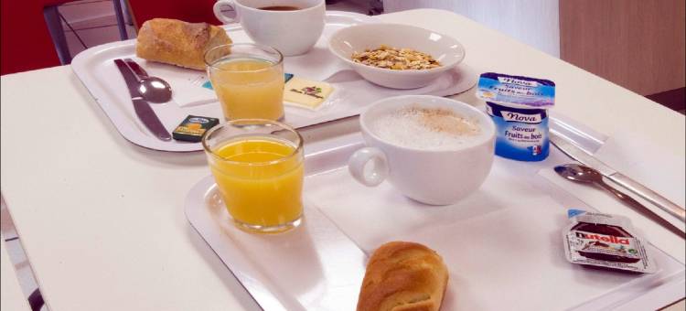 贝勒丽芙苏尔阿雷威驰普瑞米尔经典酒店(Premiere Classe Vichy - Bellerive Sur Allier)图片