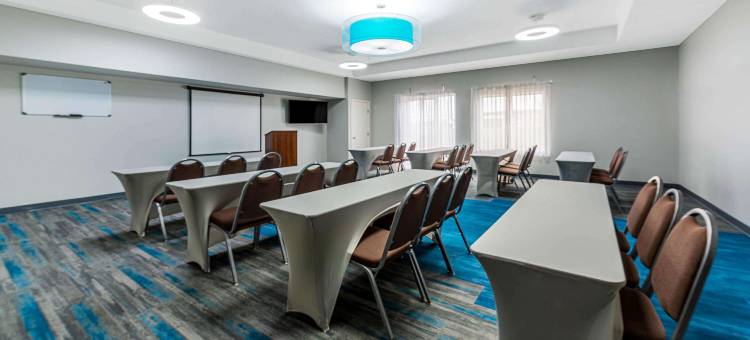 奥兰治拉昆塔温德姆套房酒店(La Quinta Inn & Suites by Wyndham Orange)图片