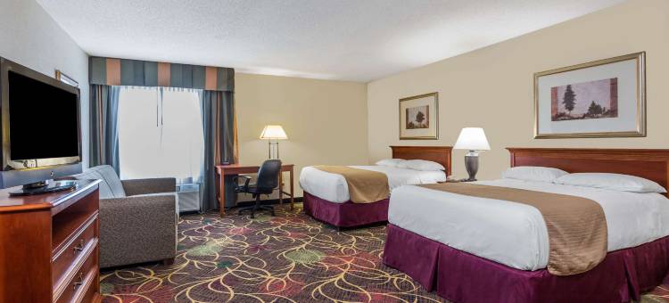 柯莉亚呗盟套房酒店(Baymont by Wyndham Cornelia)图片