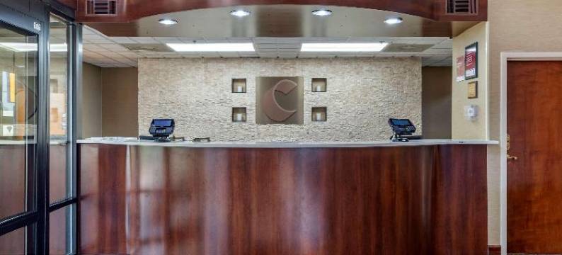 近罗宾斯空军基地舒适套房酒店(Comfort Suites Near Robins Air Force Base)图片