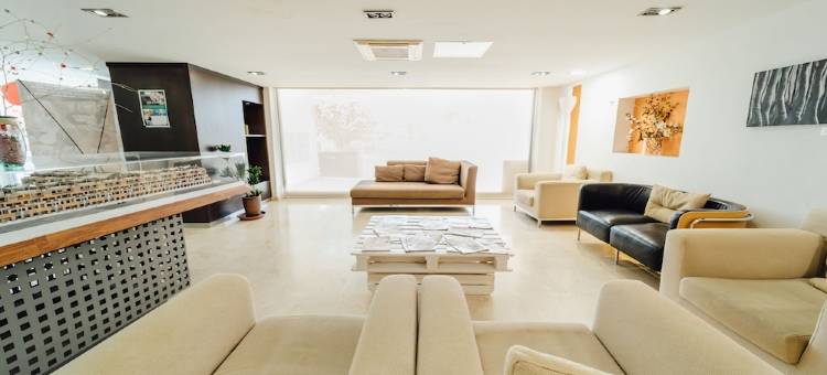 玛瑞纳雷伊旅行公寓酒店(Marina Rey)图片