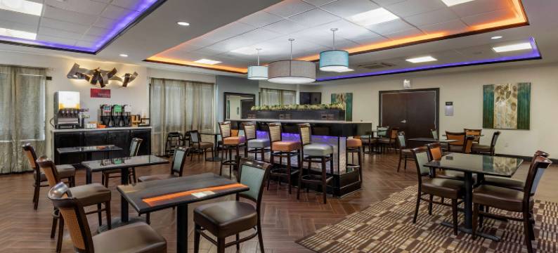 北奥德萨贝斯特韦斯特优质套房酒店(Best Western Plus North Odessa Inn  Suites)图片