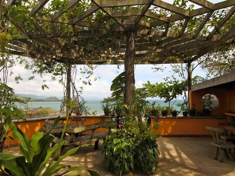 卡萨罗莎旅馆及餐厅