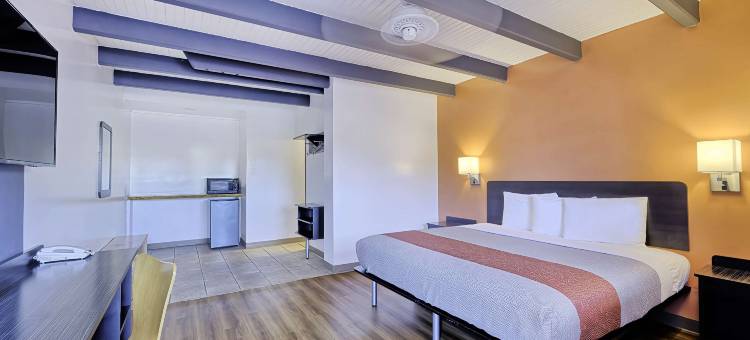 6号汽车旅馆苏利文，密苏里州(Motel 6 Sullivan MO)图片