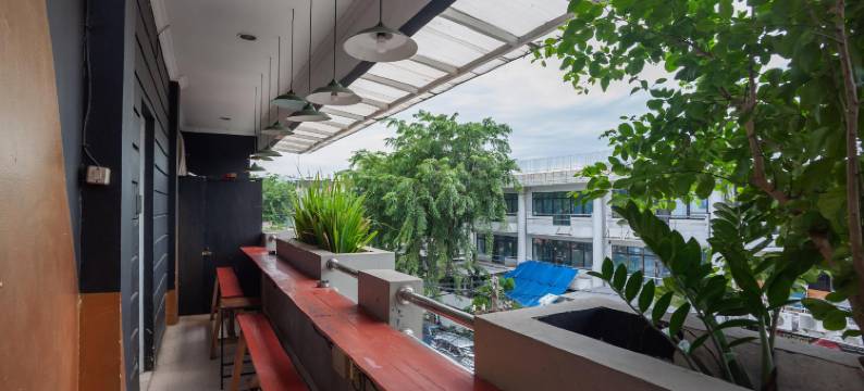 红多兹Plus酒店-科马约兰(RedDoorz Plus @ Kemayoran)图片