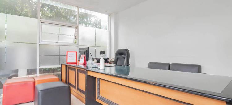 红门酒店-近特兰斯影城购物中心邦戈公寓(RedDoorz Near Trans Studio Mall Bongo Residence)图片