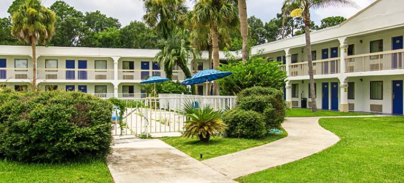 斯达克传统汽车旅馆(Motel 6 Starke, FL)图片