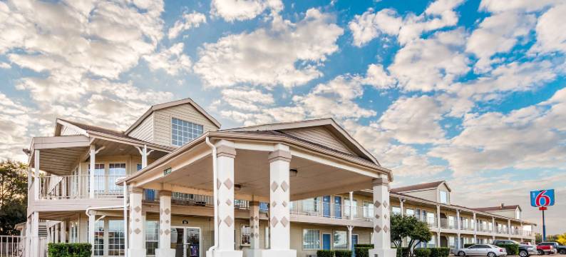 沃克西哈奇6号汽车旅馆(Motel 6 Waxahachie, TX)图片