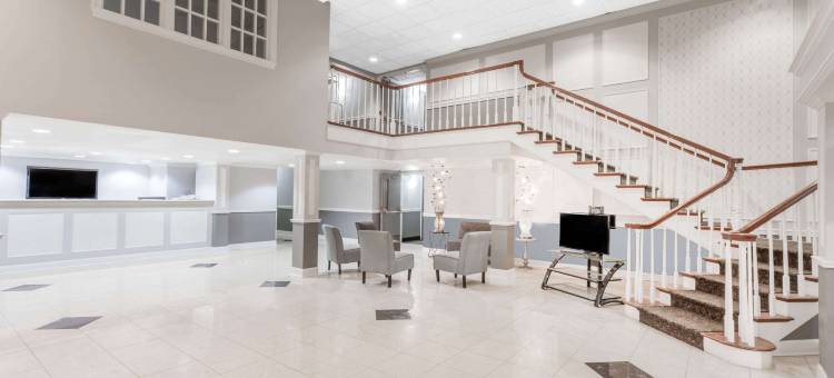 亨德森-埃文斯维尔温德姆华美达酒店(Ramada by Wyndham Henderson/Evansville)图片