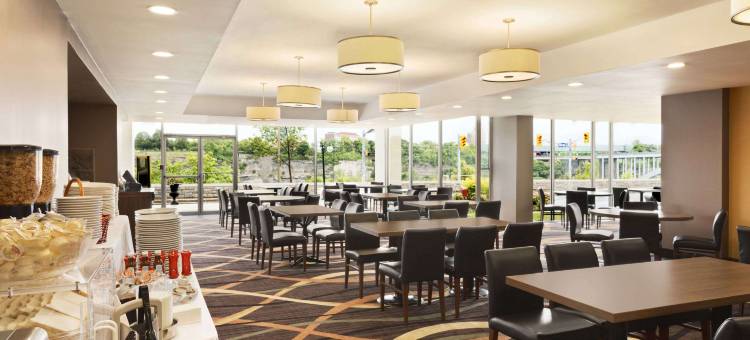 Travelodge by Wyndham Niagara Falls Fallsview图片