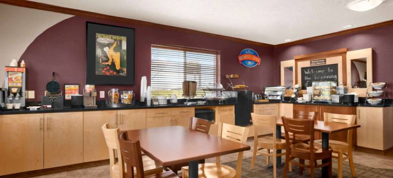 丹佛西-联邦中心呗盟套房酒店(Baymont by Wyndham Golden/Red Rocks)图片