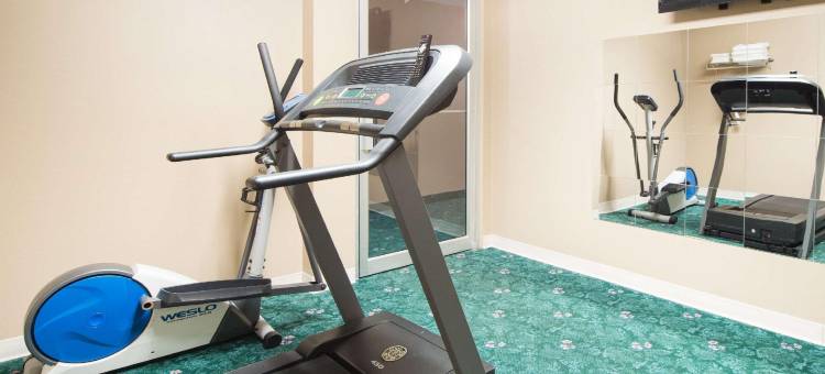 Boarders Inn and Suites by Cobblestone Lamar Missouri图片