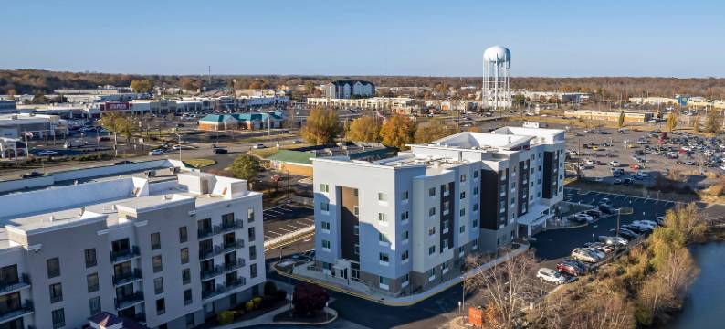 里士满高地唐普雷斯套房酒店(TownePlace Suites Richmond Colonial Heights)图片