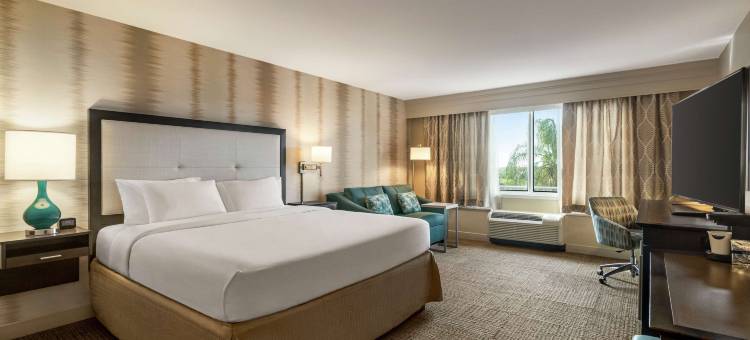 劳德代尔堡西-彭布罗克派恩斯欢朋酒店(Hampton Inn Ft. Lauderdale-West/Pembroke Pines)图片