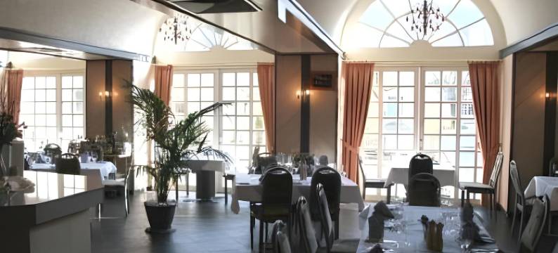 威尔堡施罗斯酒店(Schlosshotel Weilburg)图片