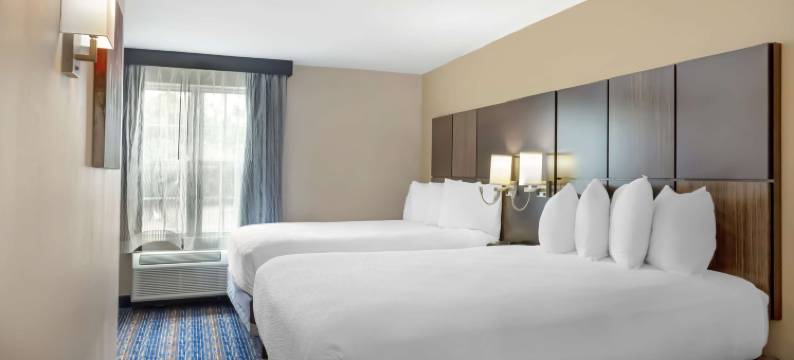 黑石贝斯特韦斯特优质酒店(Best Western Plus Fairfield Hotel)图片