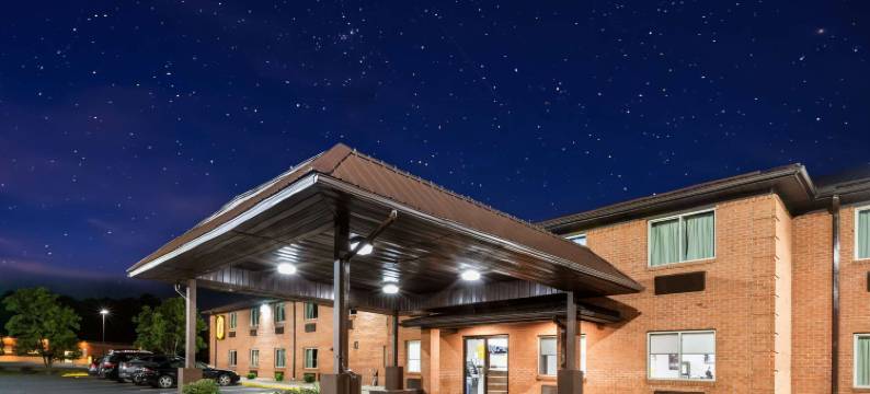 费尔蒙特速8酒店(Super 8 by Wyndham Fairmont)图片