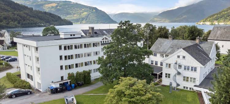 欣萨维克峡湾贝斯特韦斯特精选酒店(Kinsarvik Fjordhotel, Best Western Signature Collection)图片