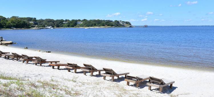 品质酒店及套房海湾微风海湾旁靠近彭萨科拉海滩(Quality Inn & Suites Gulf Breeze Bayside Near Pensacola Beach)图片