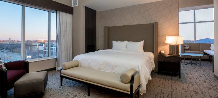 埃文斯维尔希尔顿逸林酒店(DoubleTree by Hilton Evansville)图片