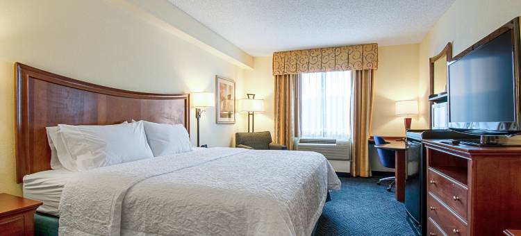 希尔顿欢朋酒店-派恩格罗夫(Hampton Inn Pine Grove)图片