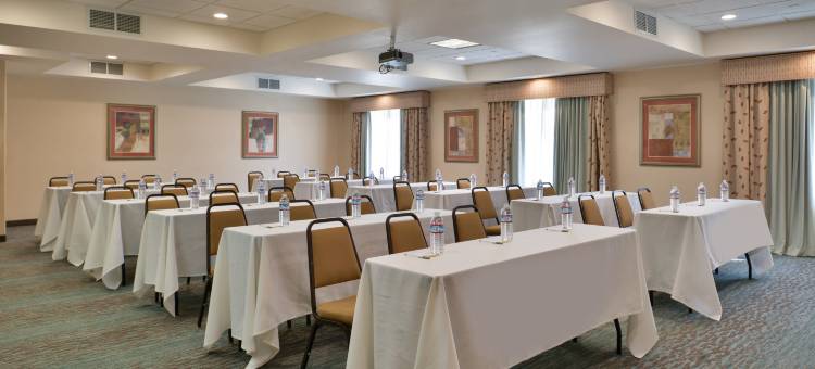 希尔顿欢朋套房酒店-伍德兰德(Hampton Inn & Suites Woodland-Sacramento Area)图片