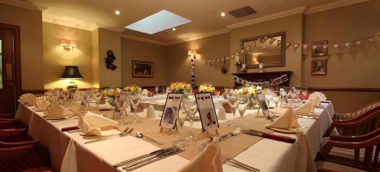 指南针酒店集团-斯特拉斯本酒店因弗鲁里(Strathburn Hotel Inverurie by Compass Hospitality)图片