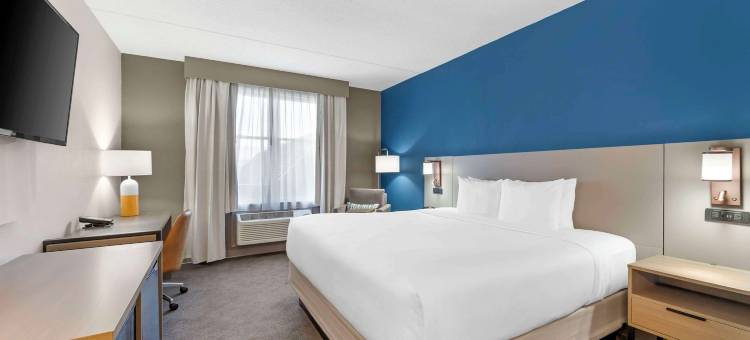 舒适酒店及套房库亚霍加瀑布 - 阿克伦(Comfort Inn & Suites Cuyahoga Falls - Akron)图片