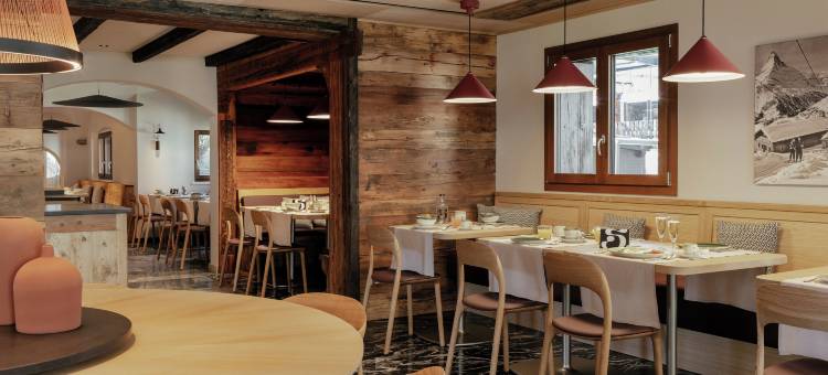 SCHLOSS Zermatt - CBD及适应原水疗和运动酒店(Schloss Zermatt - CBD & Adaptogenic Spa and Sport Hotel)图片
