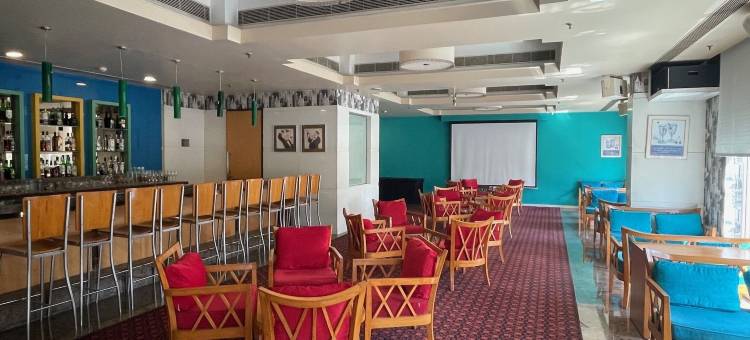 昌迪格赫穆特酒店(Sarovar Hometel Chandigarh)图片