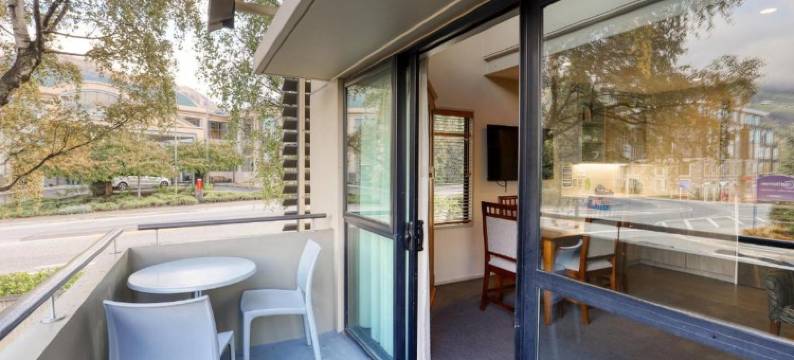 花园阁套房公寓(Garden Court Suites and Apartments)图片