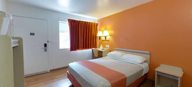 威德6号汽车旅馆 - 沙斯塔山(Motel 6 Weed, CA - Mount Shasta)图片