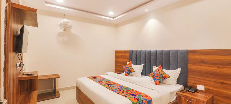 Fabhotel 拉赫纳宫殿和宴会厅(FabHotel Rachna Palace and Banquets - Nr Lekhraj Metro Station)图片