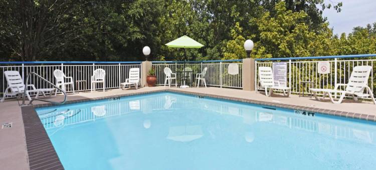 夏洛特艾尔伍德万枫酒店(Fairfield Inn & Suites Charlotte Arrowood)图片