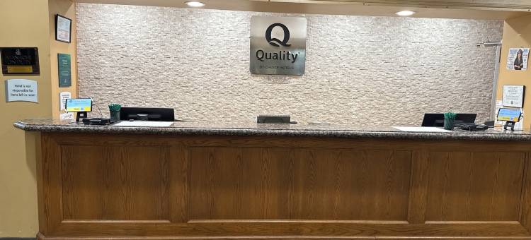 格里利市中心凯艺酒店及会议中心(Quality Inn and Conference Center Greeley Downtown)图片