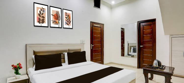 Super Hotel O Lohgarh Road Zirakpur Formerly JB Plaza图片