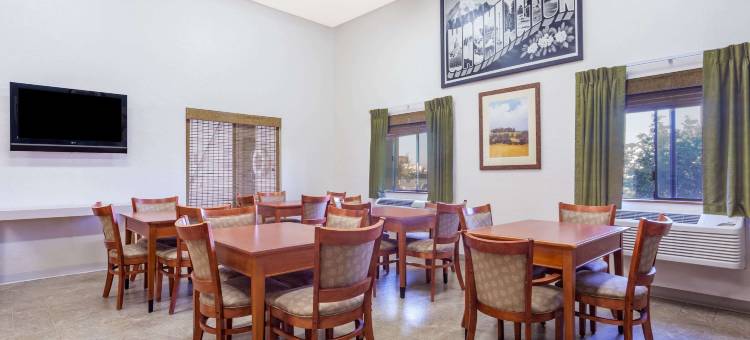 亚基马尤宁加普速8酒店(Super 8 by Wyndham Union Gap Yakima Area)图片